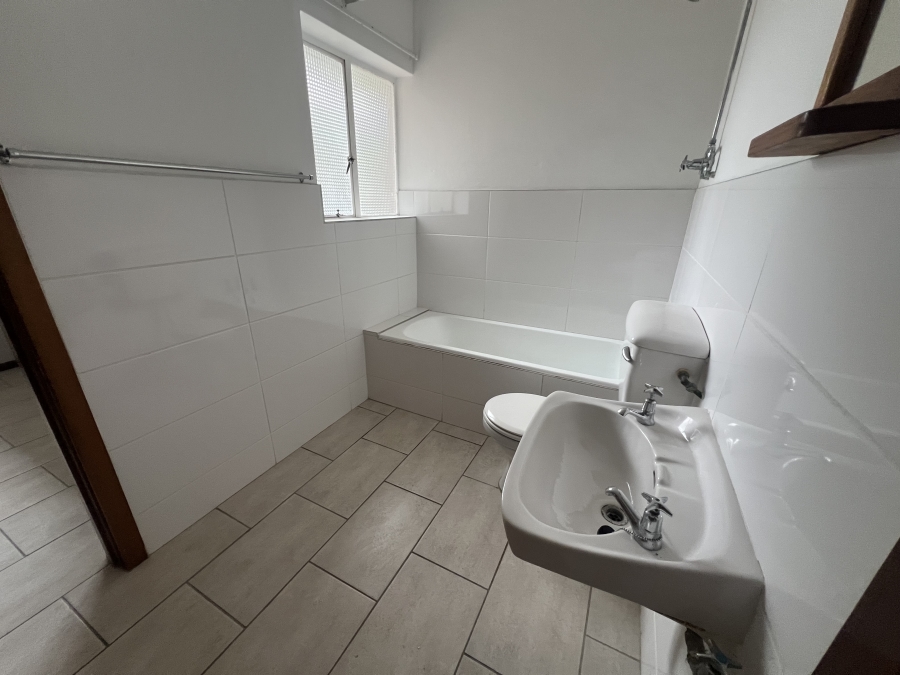 2 Bedroom Property for Sale in Bonza Bay Eastern Cape
